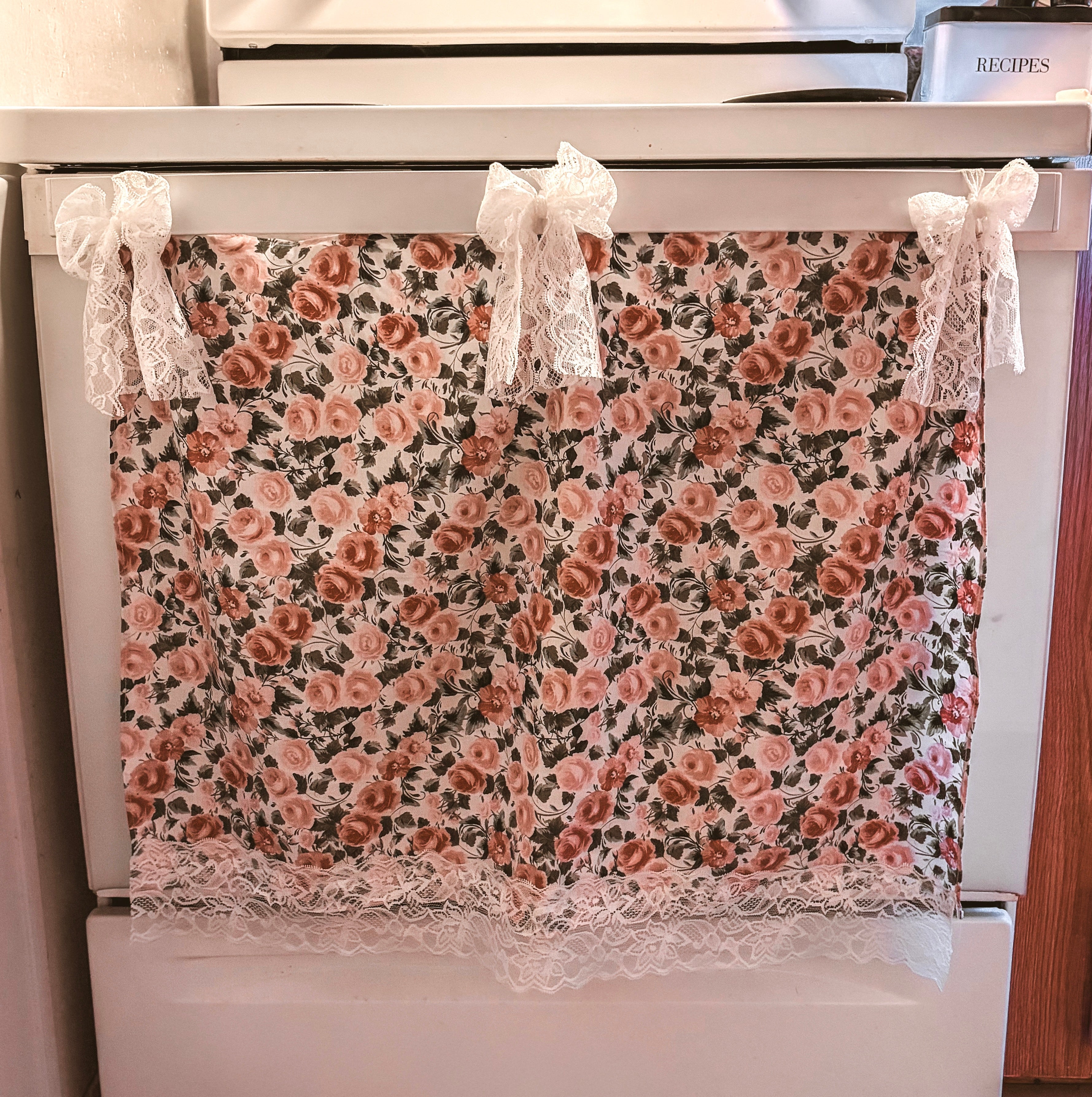Rosette Oven Skirt
